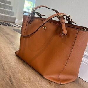 Tory Burch Robinson Brown Saffiano Leather Tote, EUC